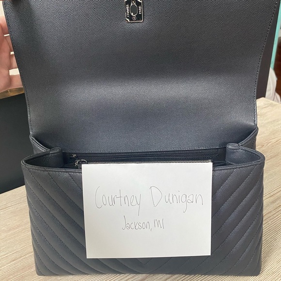 Chanel 19K Coco Top Handle in Grey w/ Ruthenium HW - Picture 14 of 16